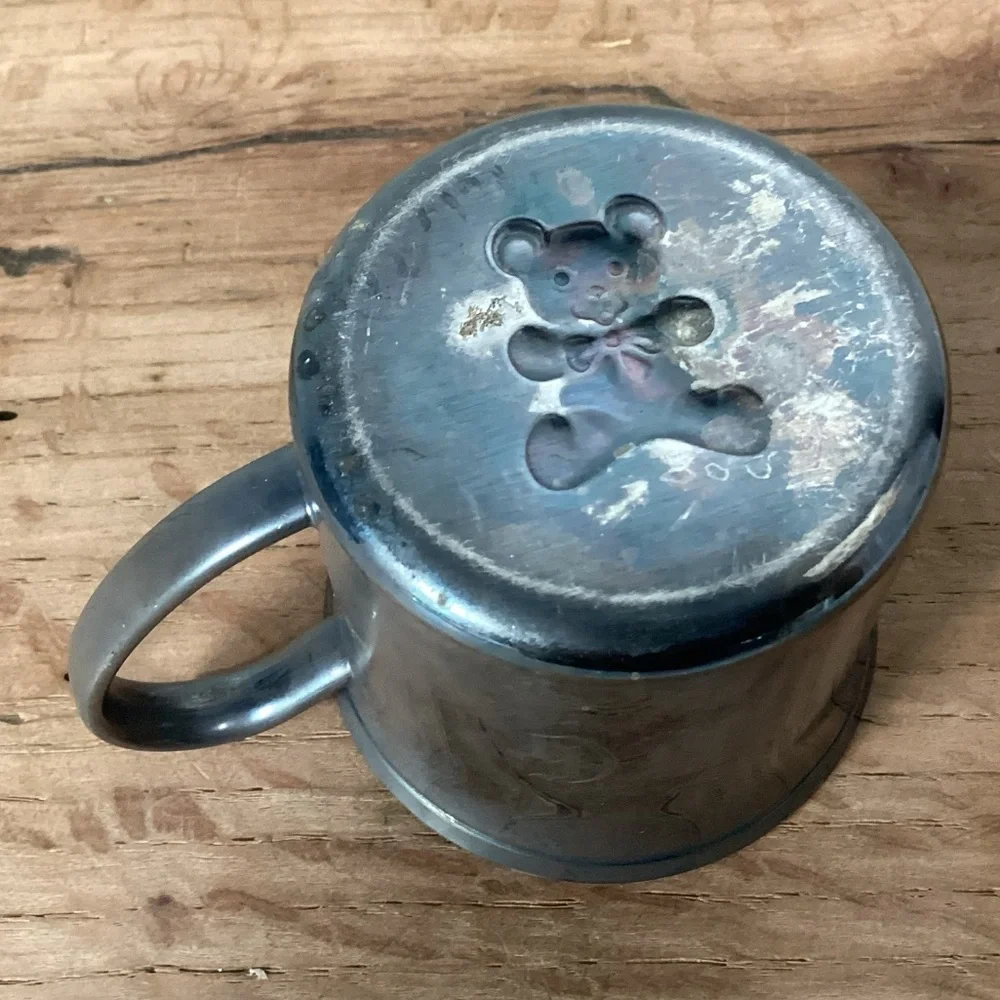 ⚫️ Vintage - Silver Plate Baby’s - Toddlers Cup with Cute Bear Design on base
